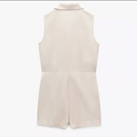 Commense Women's‎ Size Small Ivory Satin Sleeveless Faux Wrap Romper Mini - Picture 3 of 9